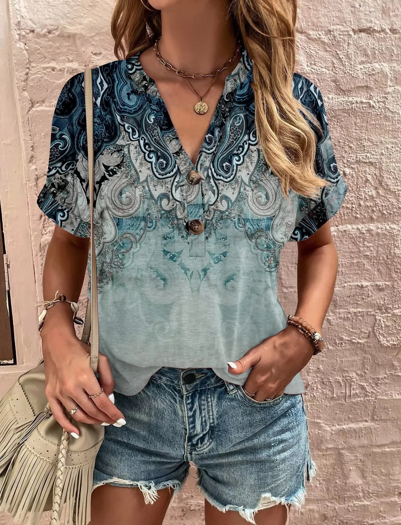 Frais et féminin Chemise