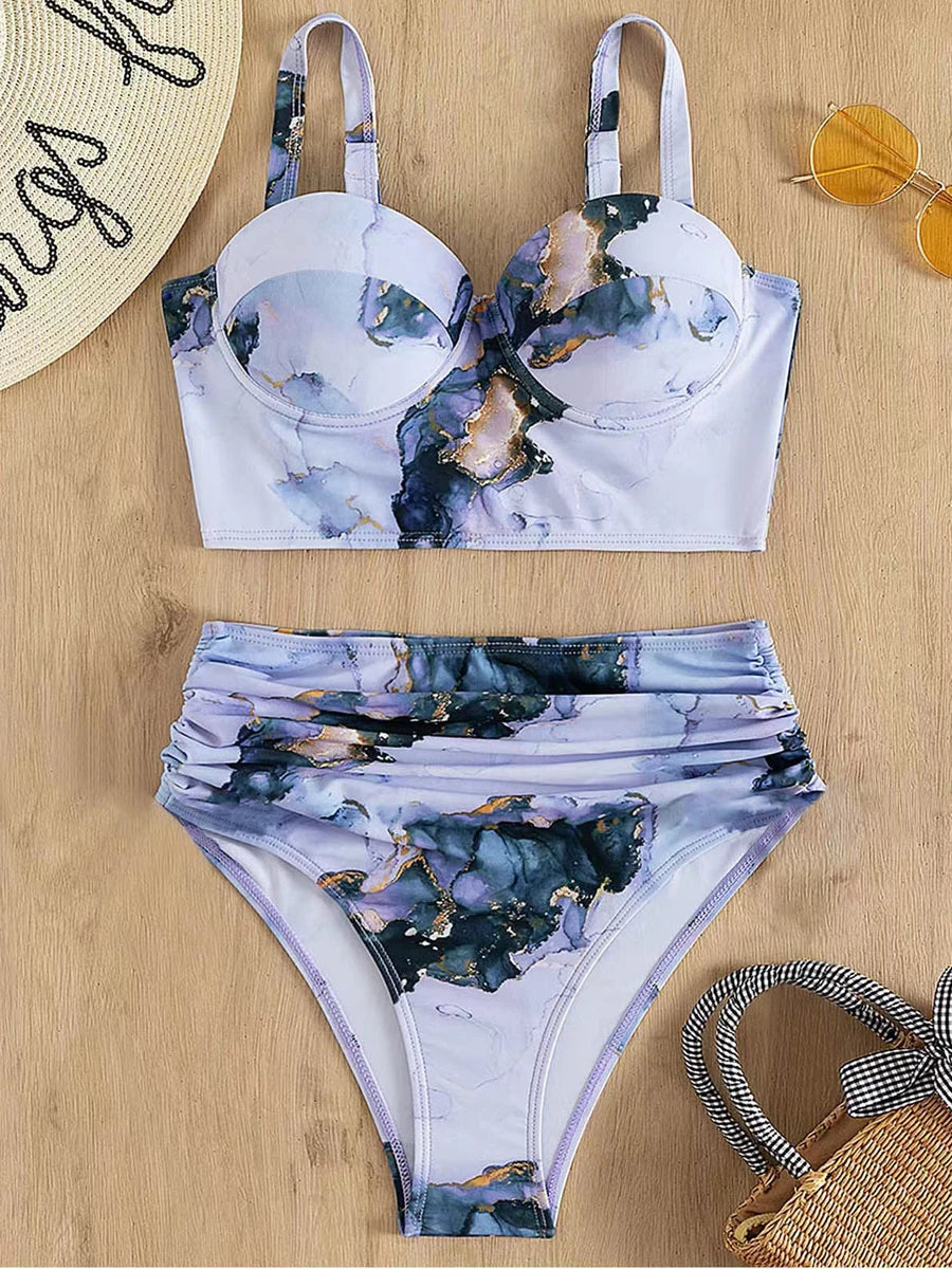 Effortlessly Bathing Suit With a Timeless Design