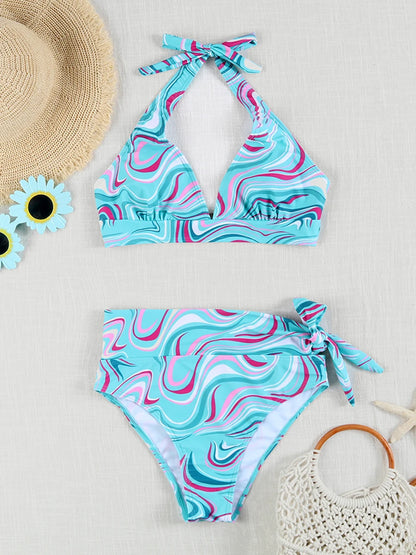 Beautifully Finished Bikini in a Timeless Design