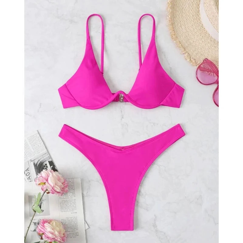 Effortlessly Bathing Suit With a Timeless Design