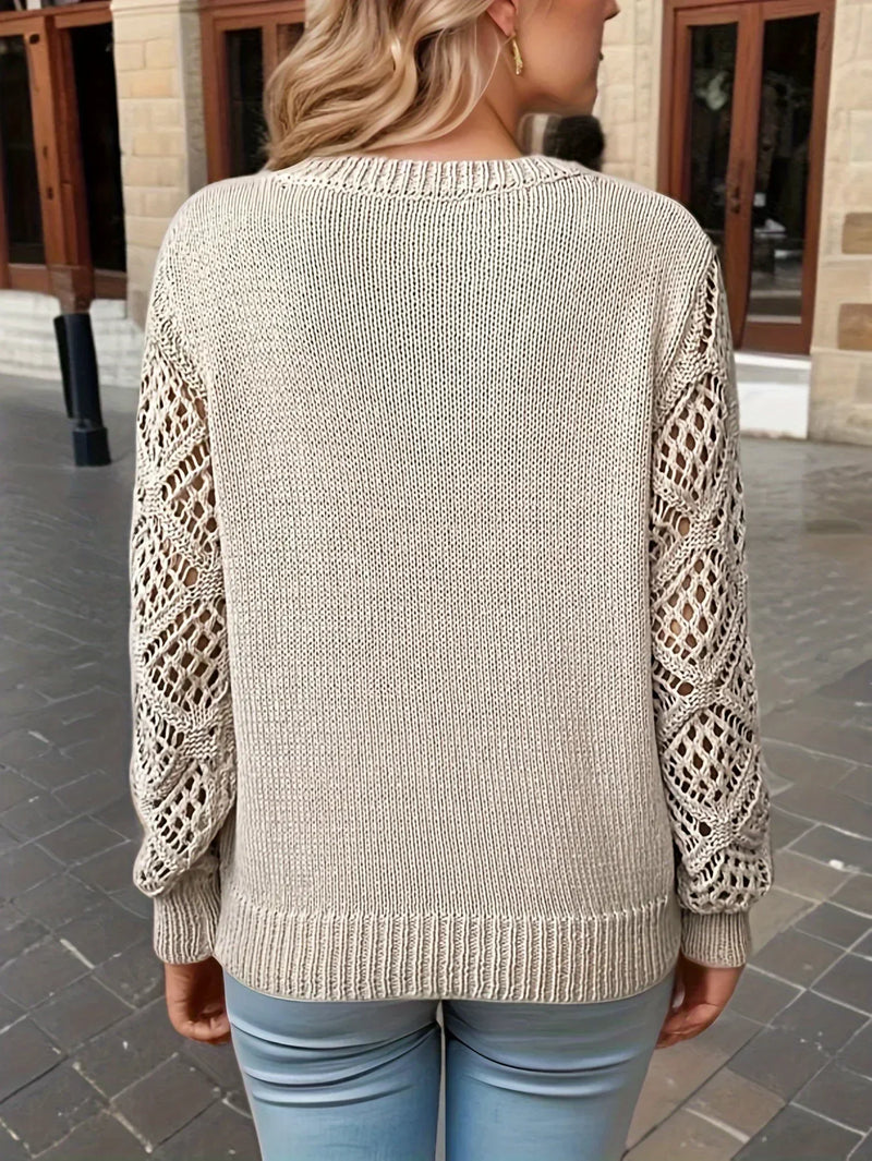 EP | Pull en maille solide col V
