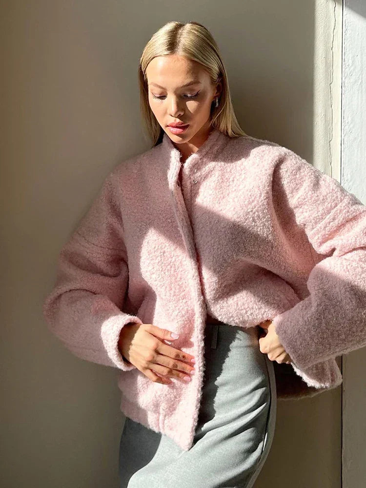 Veste au design réfléchi