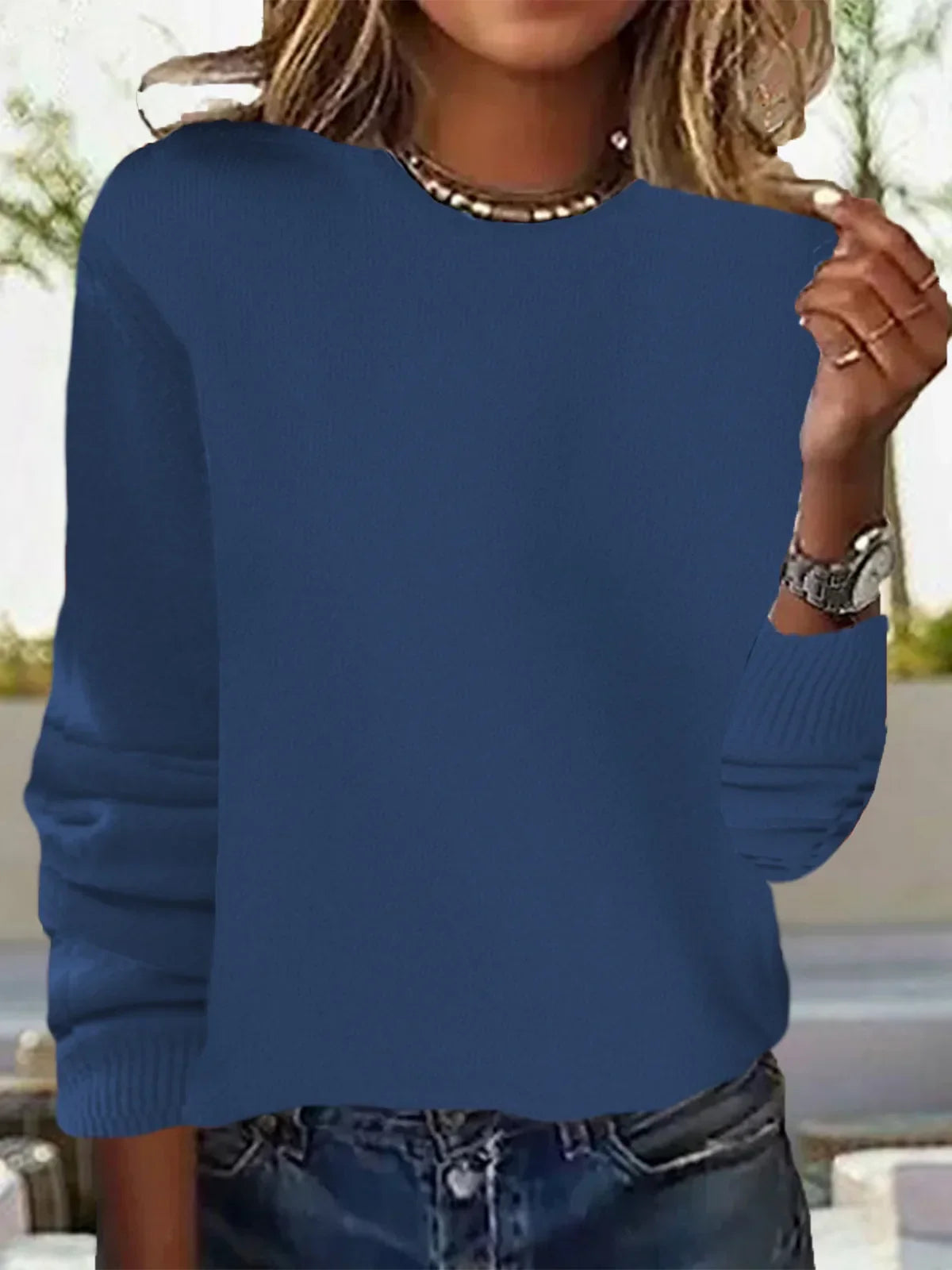 Pull épuré et contemporain