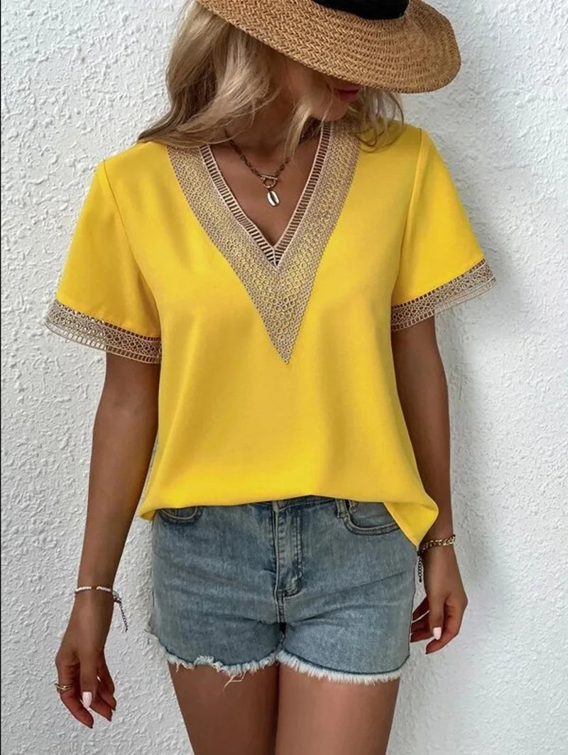Moderne et minimaliste Chemise