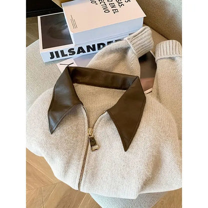 Pull au design réfléchi