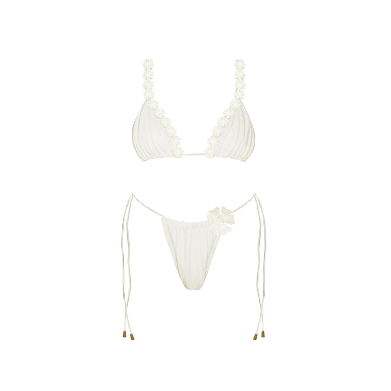 Casually Bikini With a Refined Edge