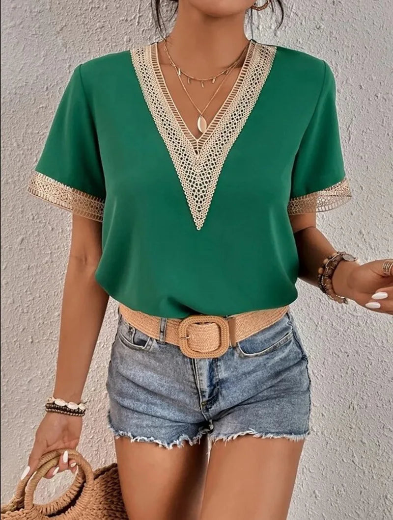 Moderne et minimaliste Chemise