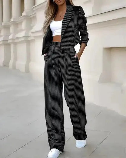 EP | Blazer stylé pour femme avec pantalon assorti