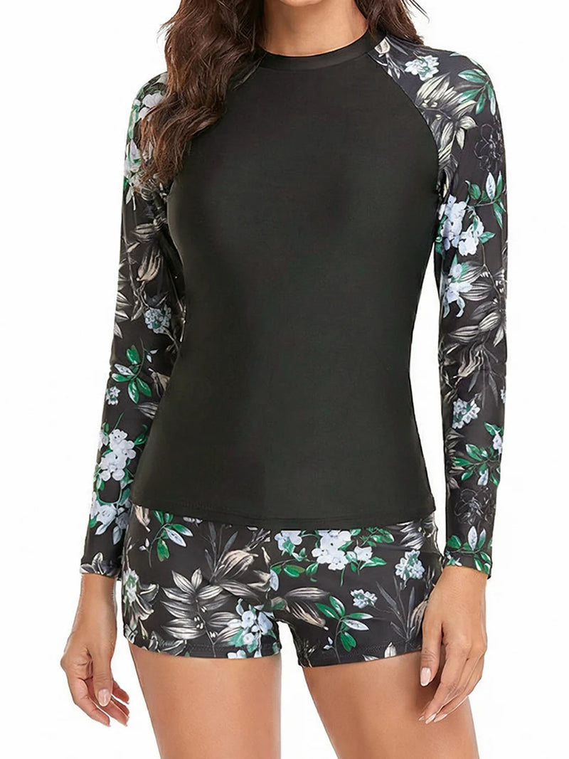 Finely Styled Swimsuit With a Classic Look