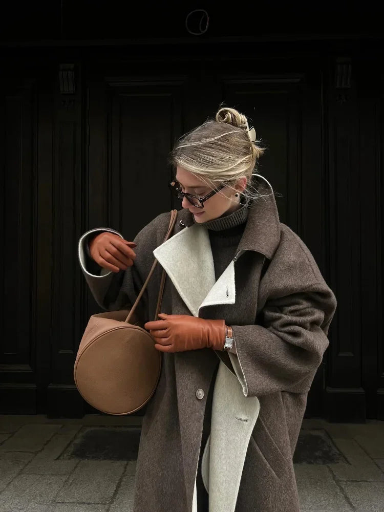 Veste au design réfléchi