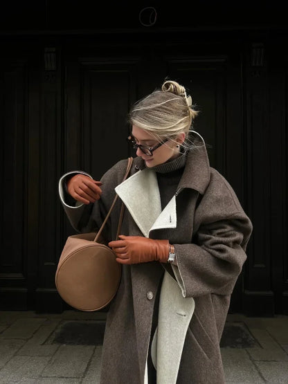 Veste au design réfléchi