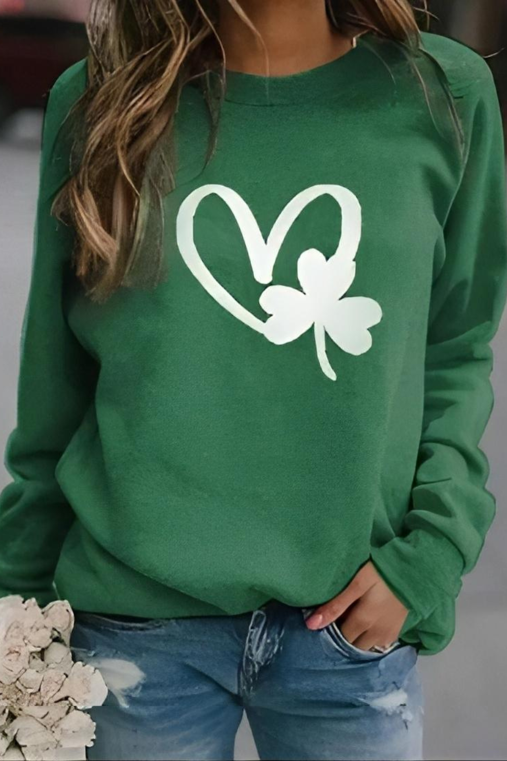 Pull au design réfléchi