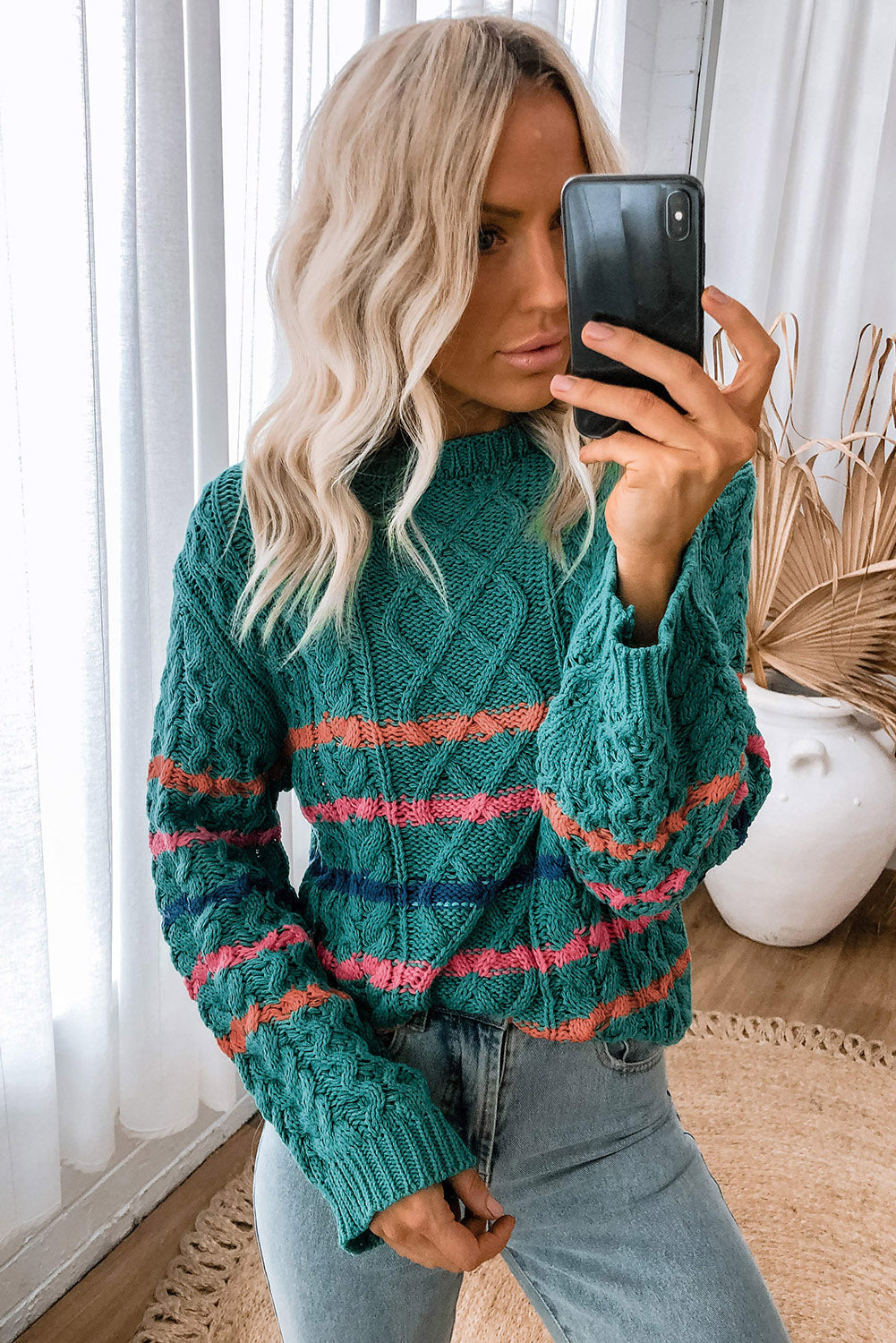 Pull au design réfléchi