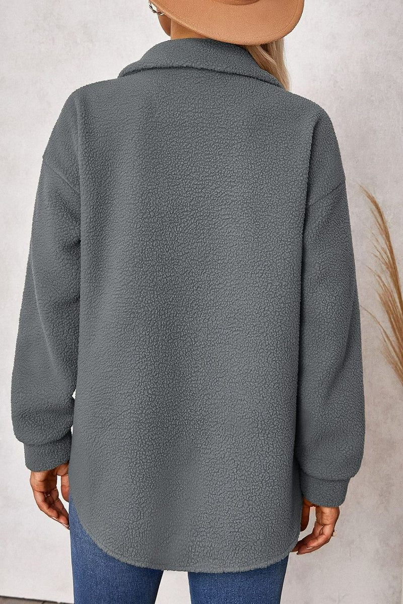 Veste au design réfléchi