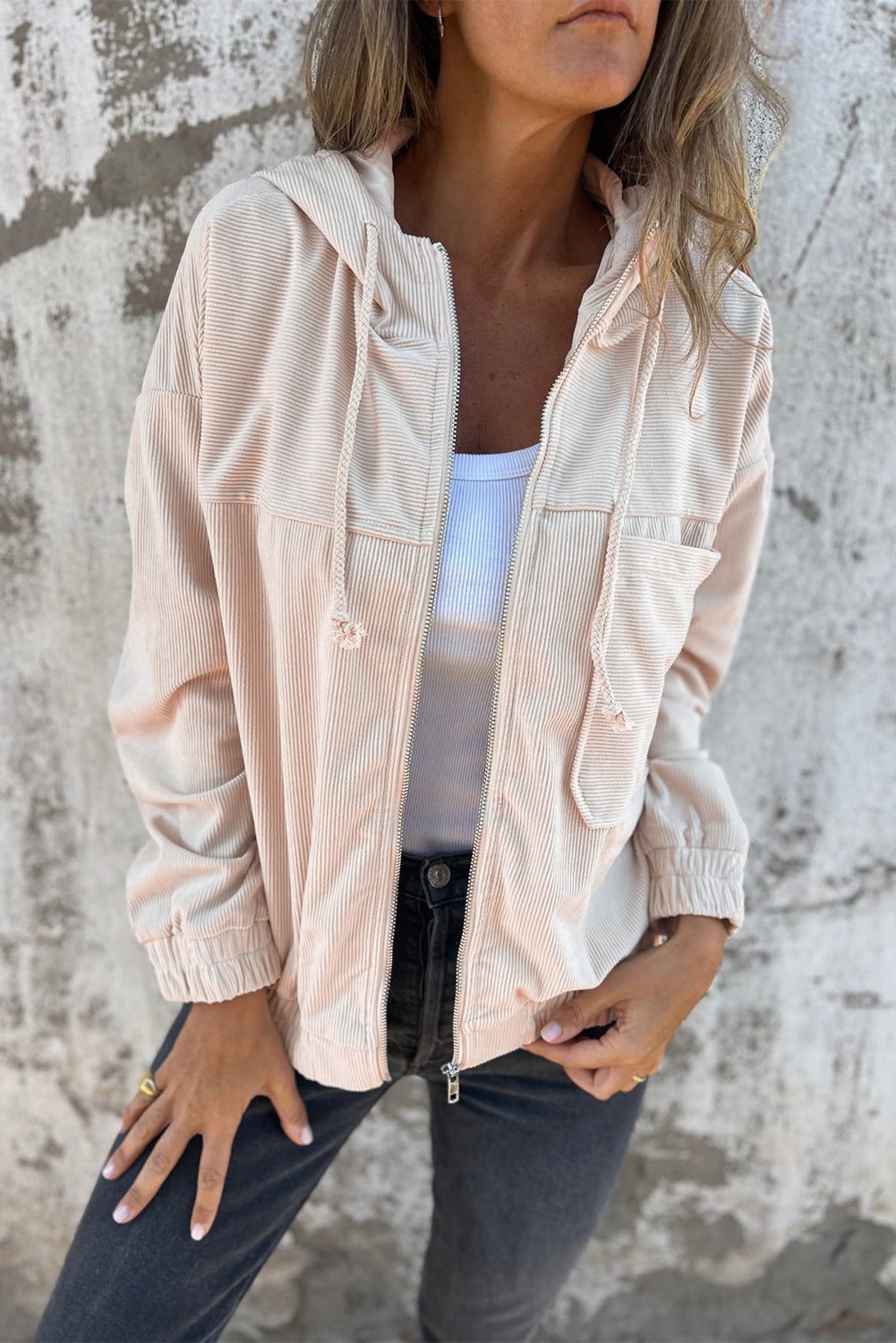 Veste au design réfléchi