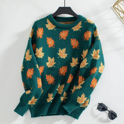 Pull au design réfléchi