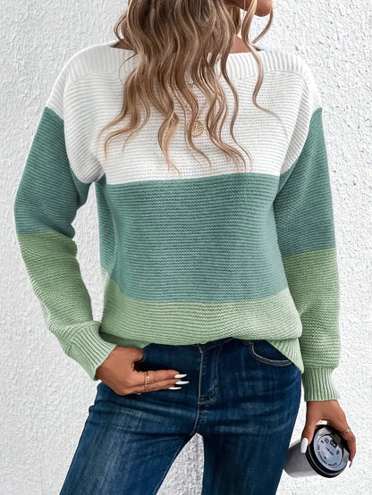 Pull au design réfléchi