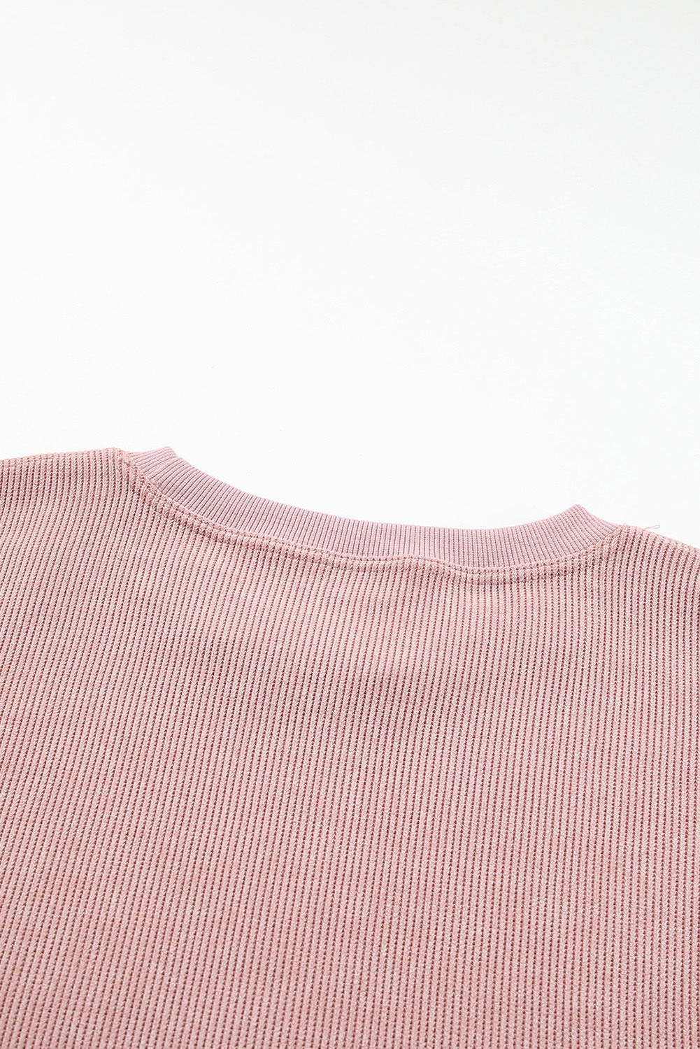 Pull au design réfléchi