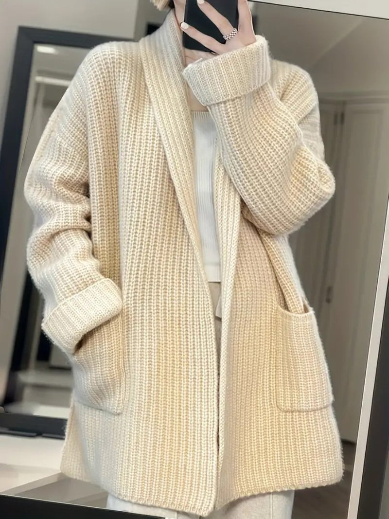 Cardigan magnifiquement confectionné