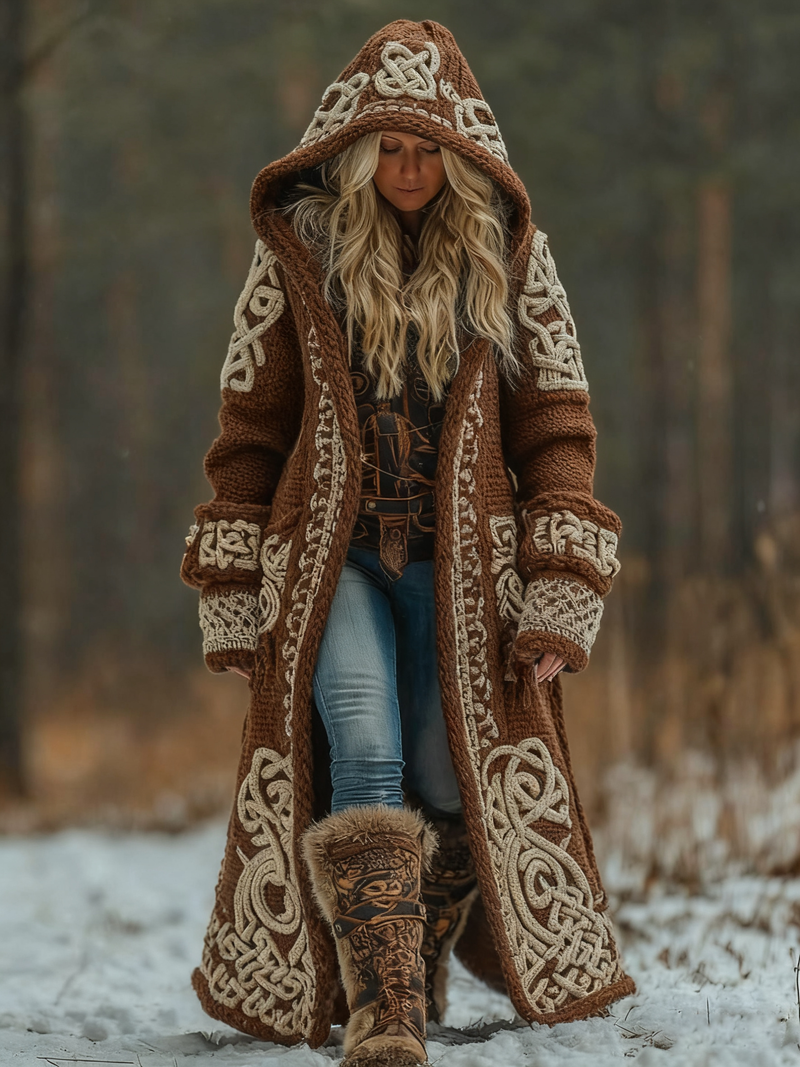 Long manteau mélange laine à capuche, motif de nœuds celtiques et appliqués tribaux
