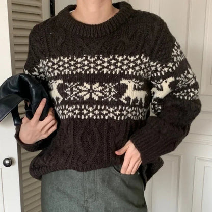 Pull au design réfléchi