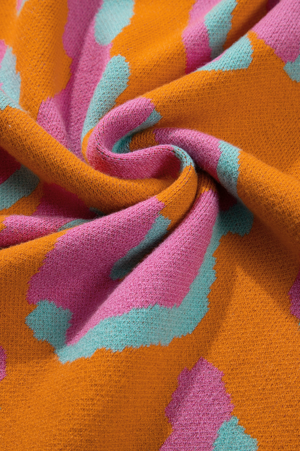 Pull au design réfléchi