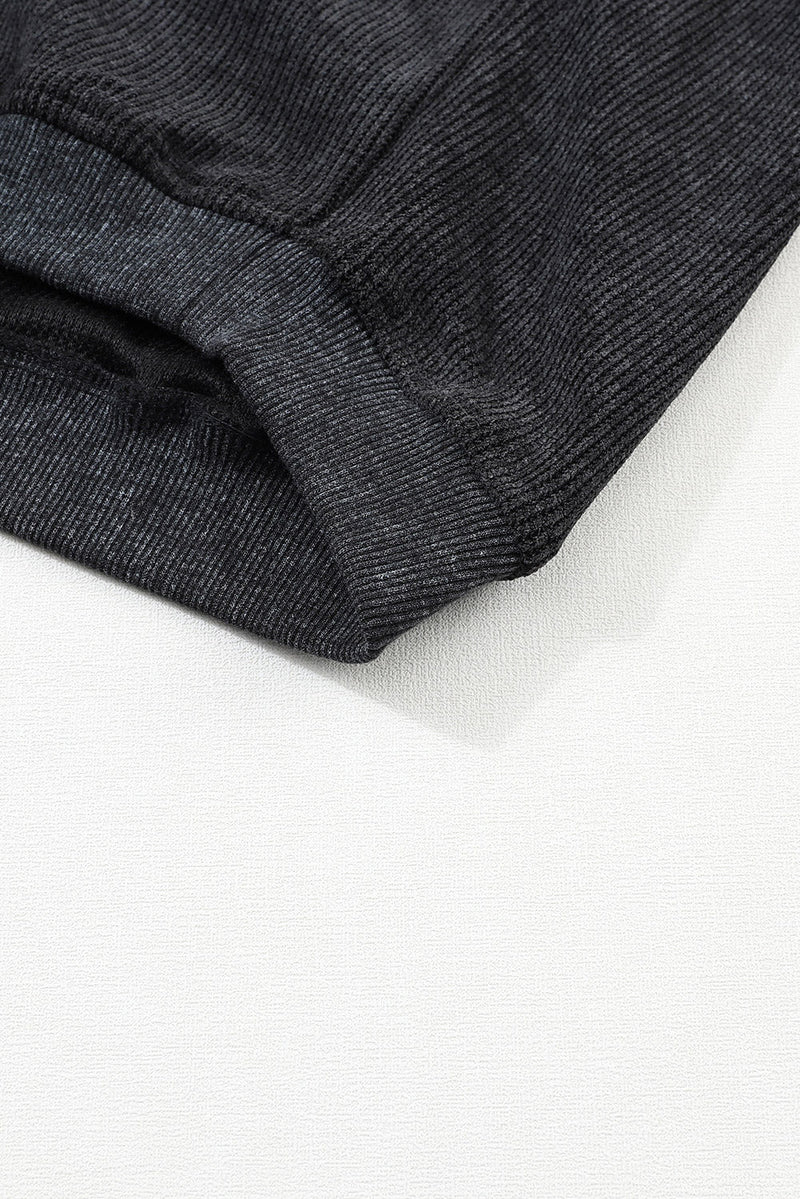 Pull au design réfléchi