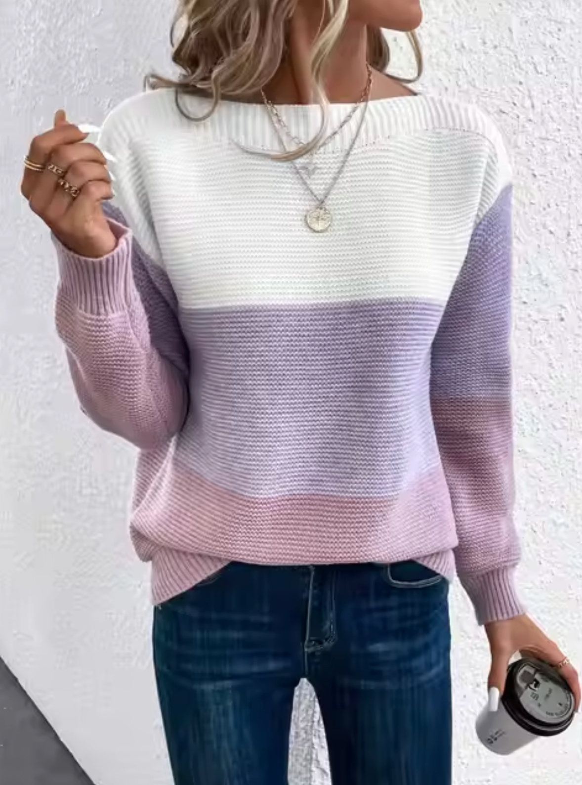 Pull au design réfléchi
