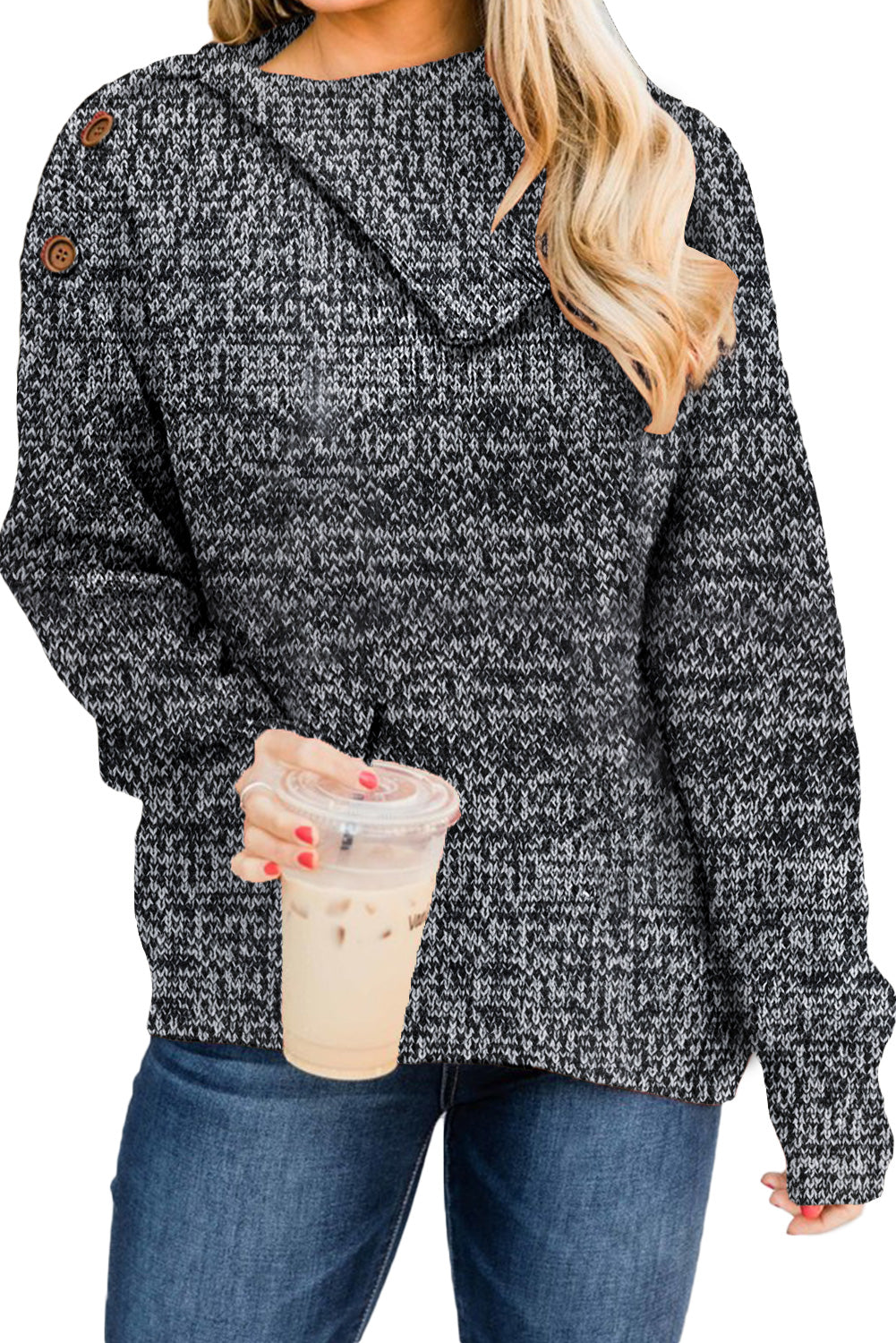 Pull au design réfléchi