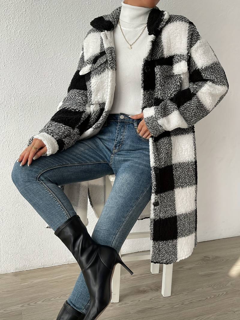 Manteau au design réfléchi