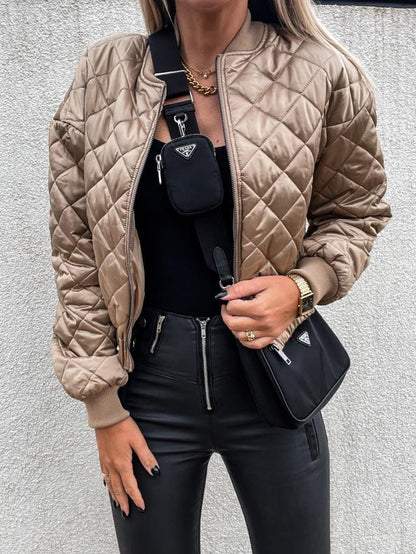 Veste au design réfléchi