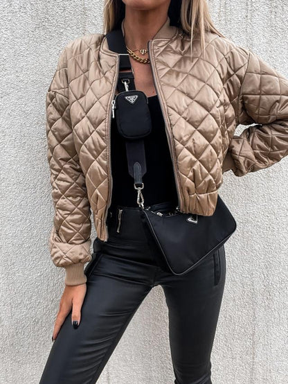 Veste au design réfléchi