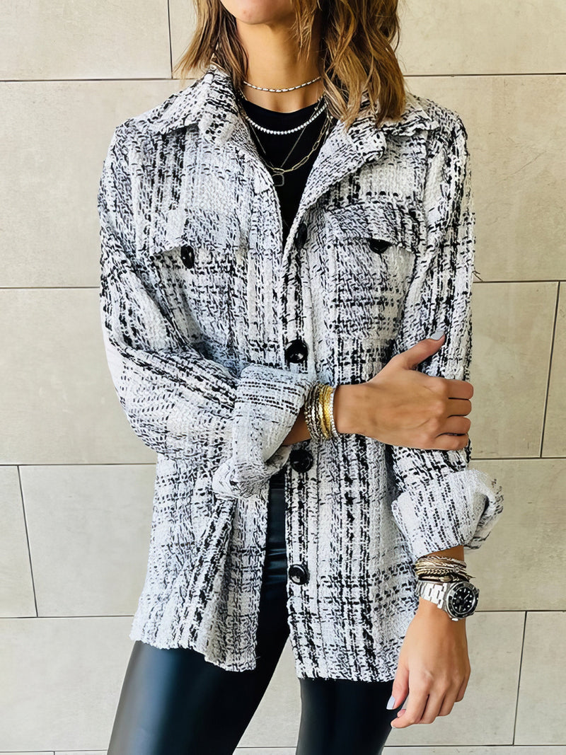 Manteau au design réfléchi