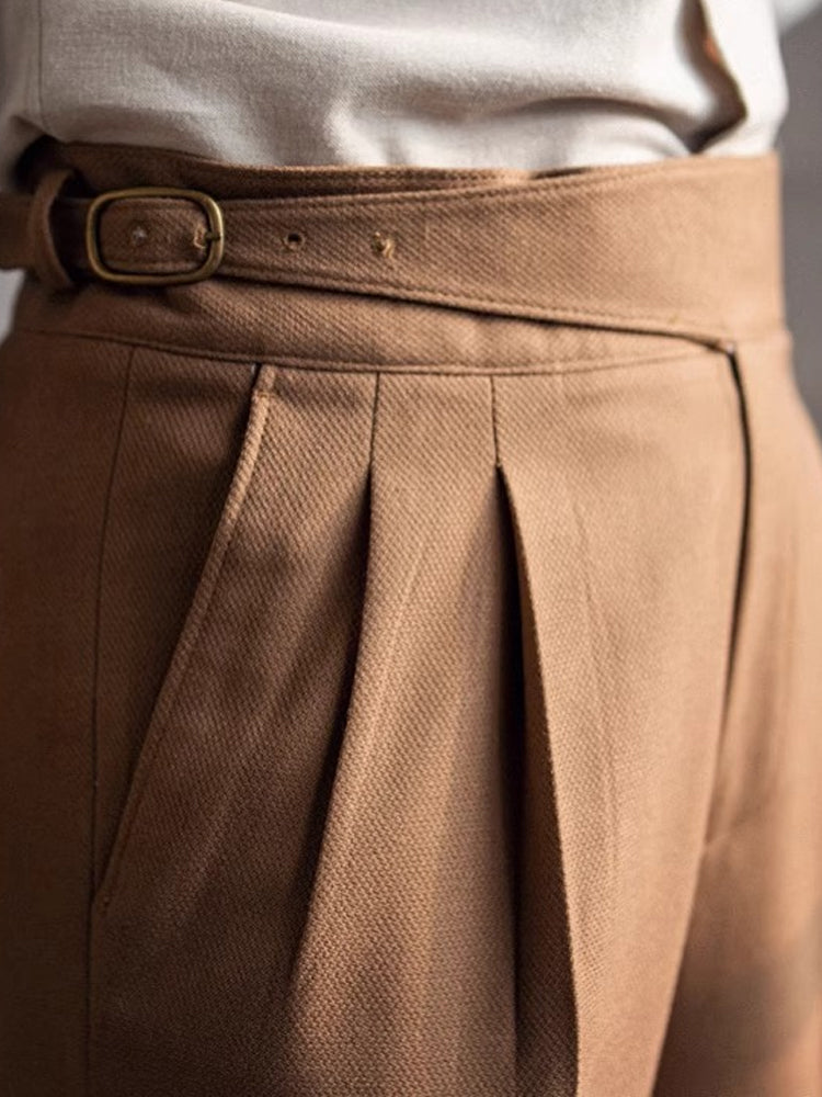 Pantalon magnifiquement confectionné