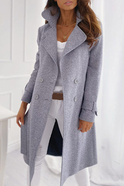 Manteau au design réfléchi