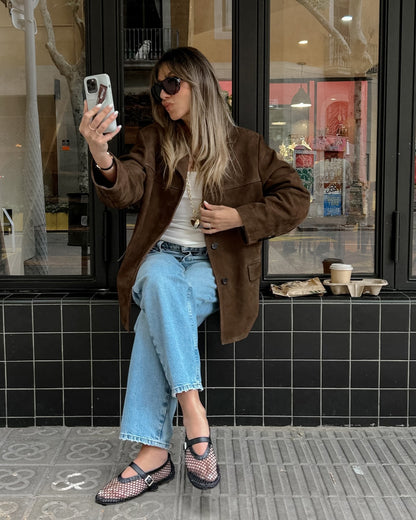 Veste au design réfléchi