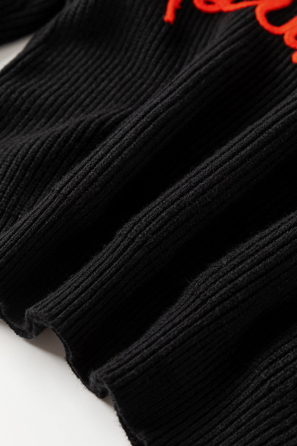 Pull au design réfléchi