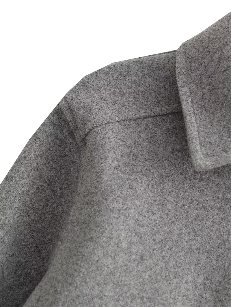 Veste au design réfléchi