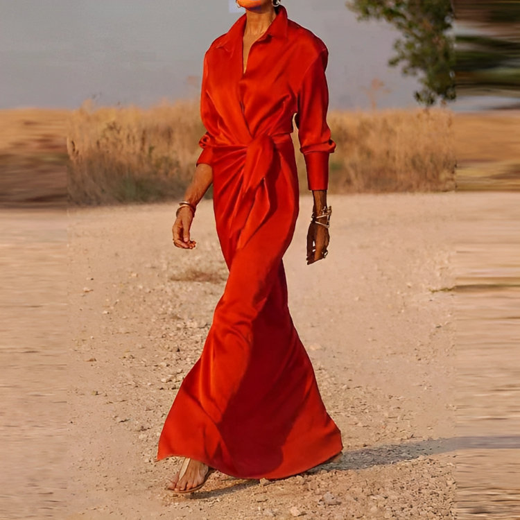 SL | Maxi-robe à manches longues avec revers et coupe étroite