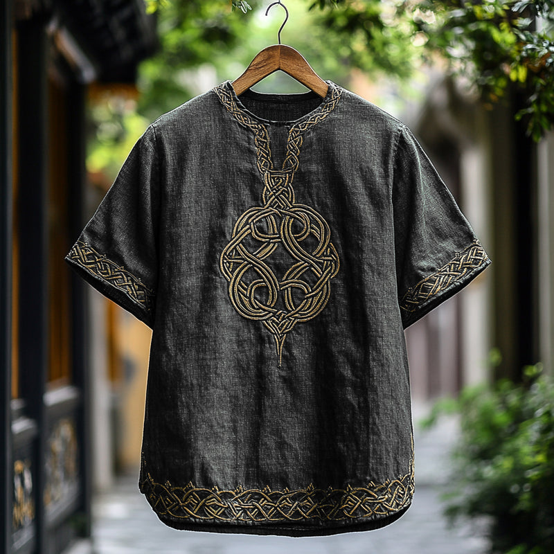 T-Shirt au design réfléchi
