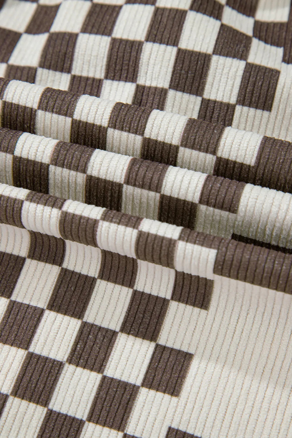 Veste au design réfléchi