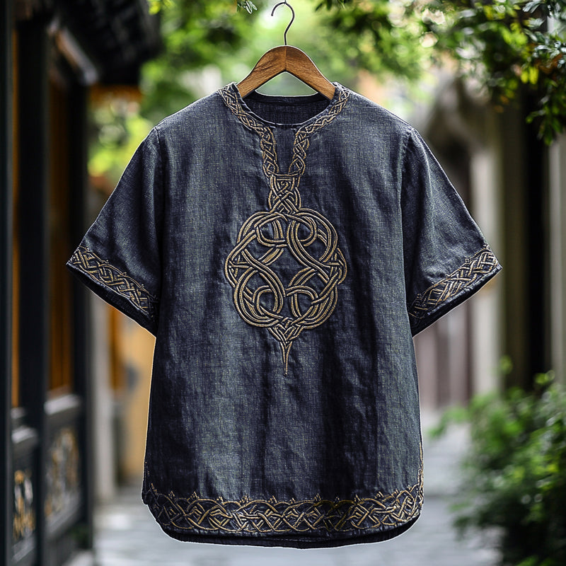 T-Shirt au design réfléchi