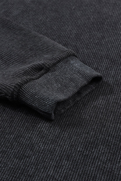 Pull au design réfléchi