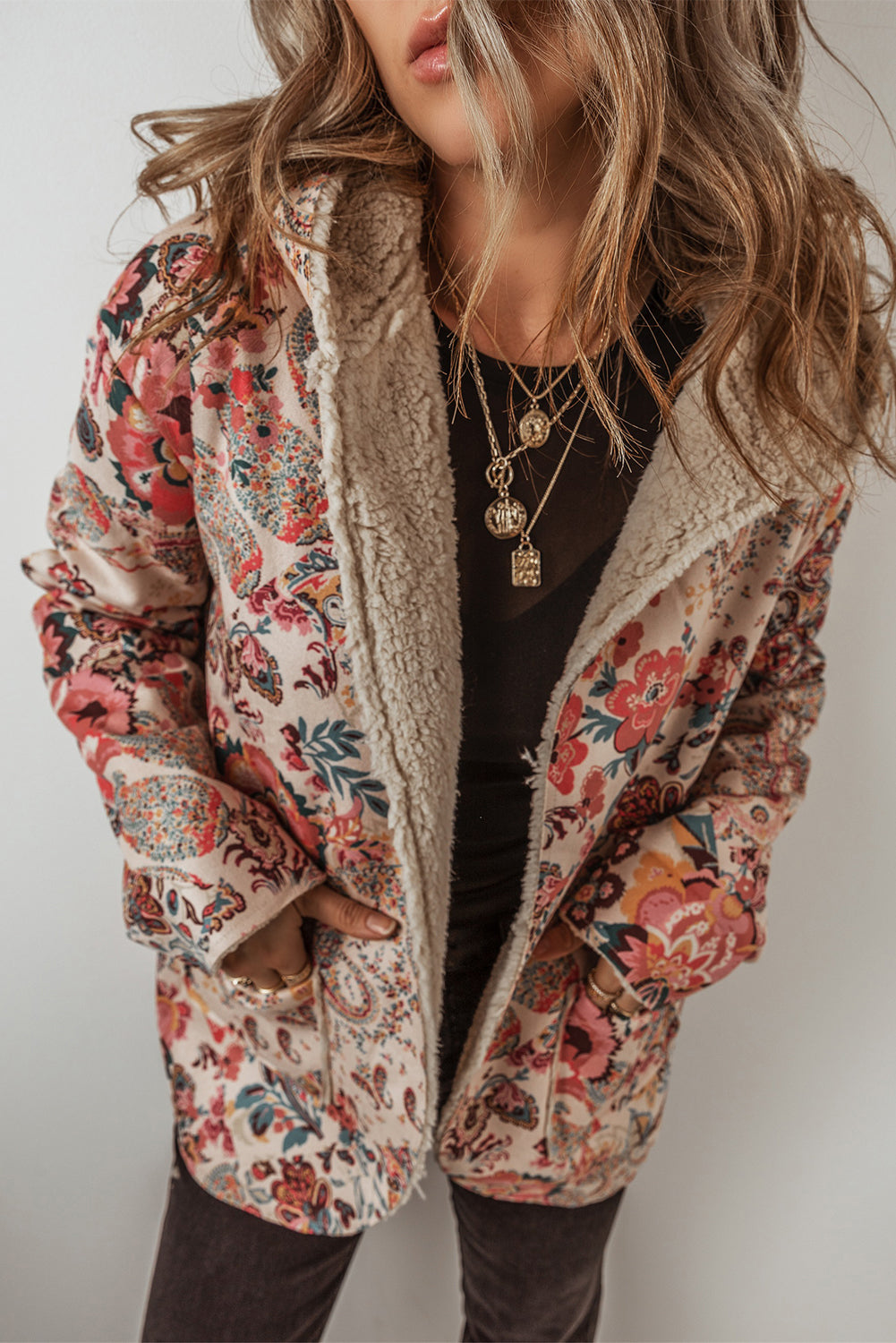 Veste au design réfléchi