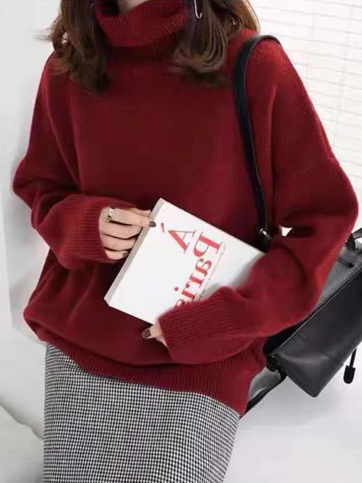 Pull à col roulé mélange cachemire à silhouette minimaliste, coloris taupe