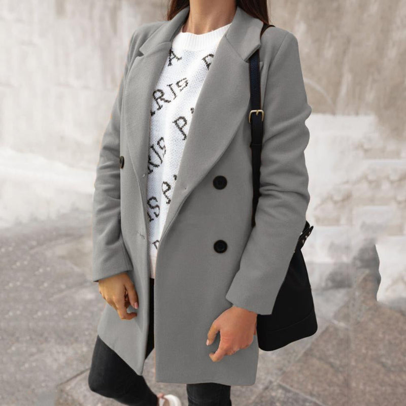 Manteau au design réfléchi