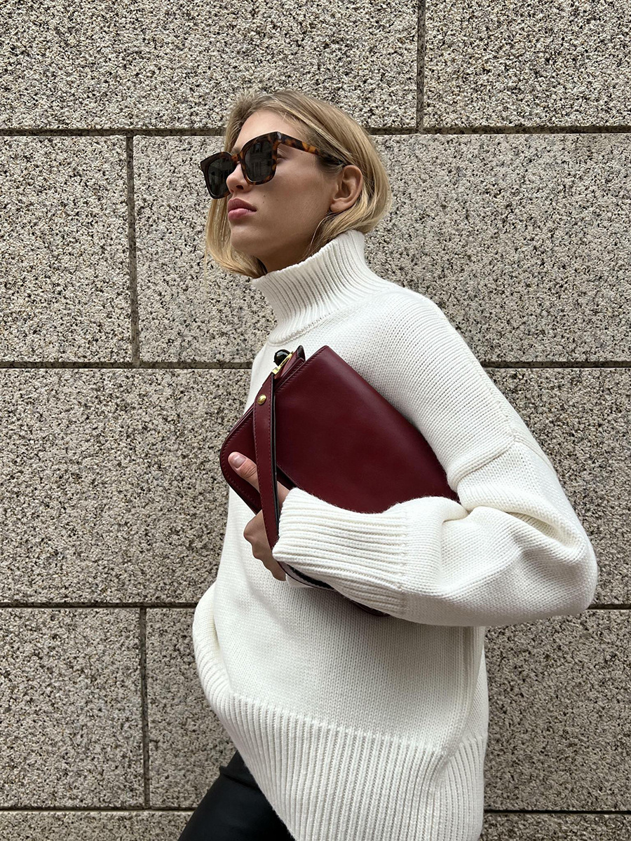 Pull au design réfléchi
