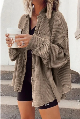 EP | Manteau tendance avec boutons : combine confort et style moderne