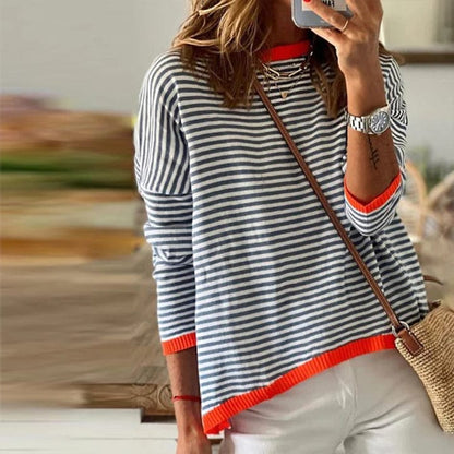 EP | Pull à rayures bleues et bordure orange