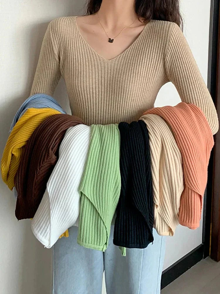 EP | Basic Pull en tricot col V